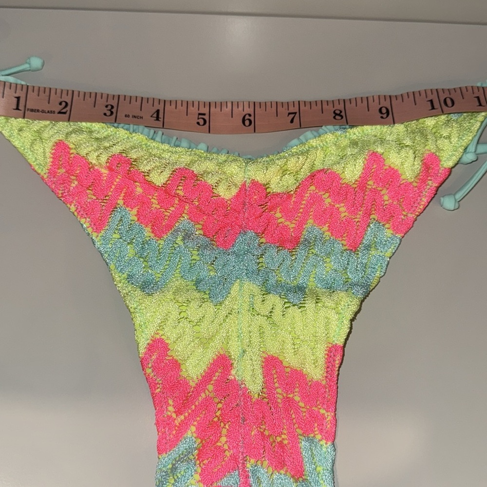 Victoria’s Secret Colorful Chevron Bikini Set, Size M - Picture 9 of 10